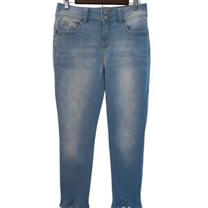 YMI Mid Rise Jeans (Pre-Owned) Excellent condition. Size 11